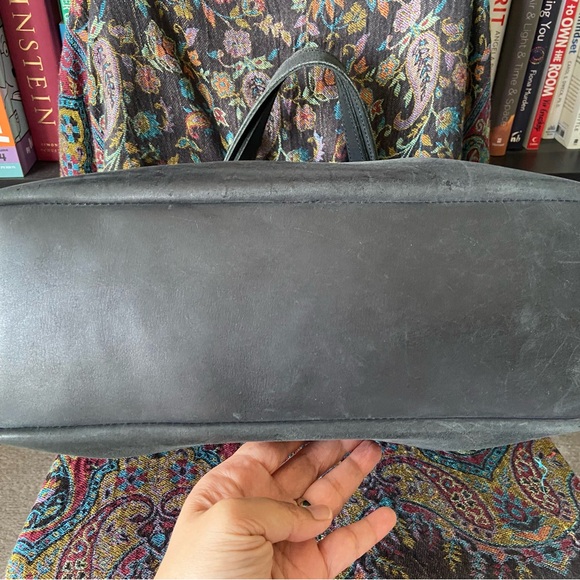 Parker Clay Bundle! Eden Tote GUC and Brand New Guzo Utility Pouch in Black - Picture 4 of 16